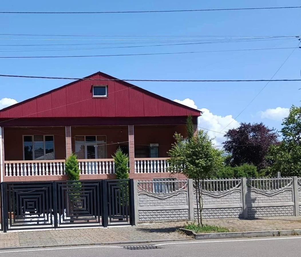 Natia Guest House Kobuleti Exterior foto